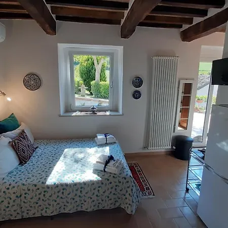 Lägenhet Casale Di Nicolo *
